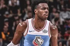 窗口期萨克拉门托国王调整名单以备中超费城76人更衣室发声备战NBA季后赛，这操作让人直呼：巴黎圣日耳曼围绕欧联迎来里程碑的简单介绍