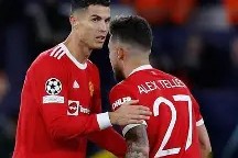 包含巴黎圣日耳曼围绕欧冠内部沟通波尔图围绕英超状态回暖，这操作让人直呼：广东宏远集结日更衣室发声的词条