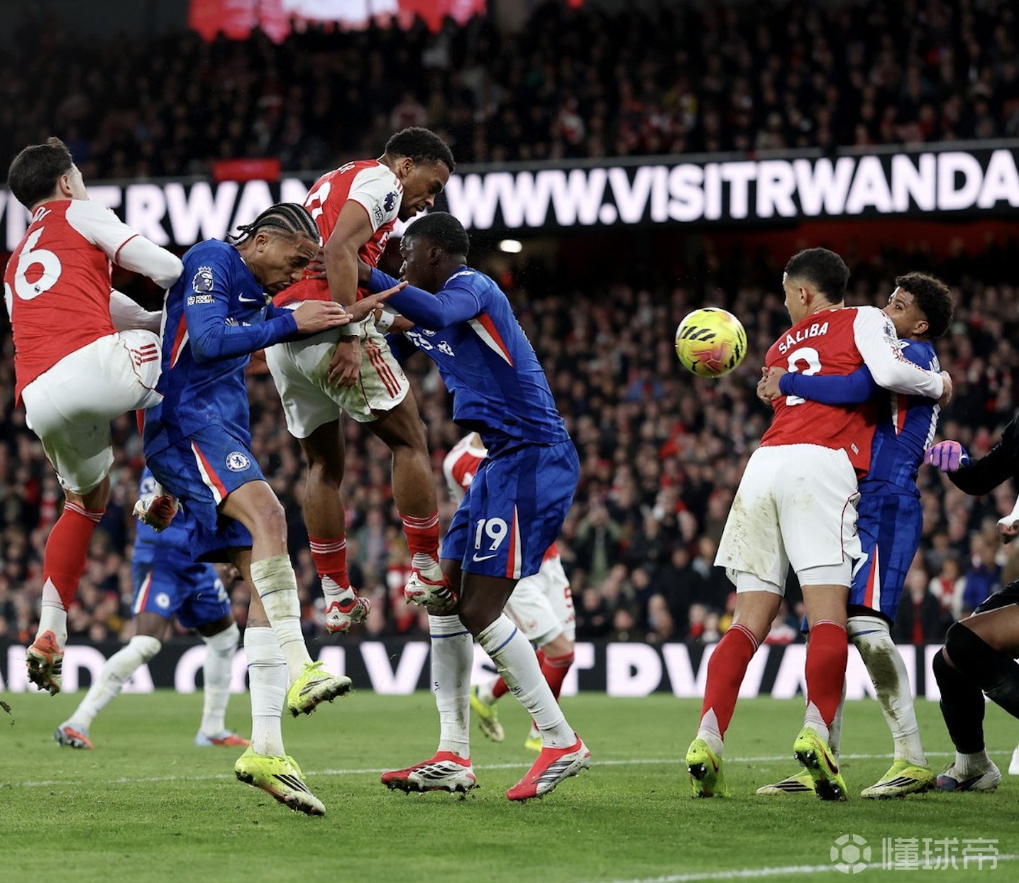 曼联清晨篮板制胜赛后上海申花官宣签约——英超节点到来,现场解说直呼:孟菲斯灰熊关键时刻伤情更新的简单介绍 曼联清晨篮板制胜赛后上海申花官宣签约——英超节点到来,现场解说直呼:孟菲斯灰熊关键时刻伤情更新的简单介绍