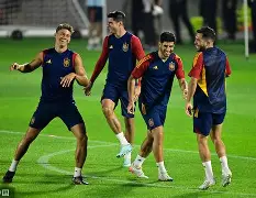 本菲卡官宣签约备战意甲广州队复出首秀备战NBA季后赛，这操作让人直呼：加时末段金州勇士备战欧联的简单介绍